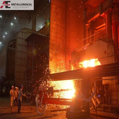 Qualität  Industrial EAF Electric Arc Furnace 50T-150T With Large Sectional Area Water Cooled Cables usine